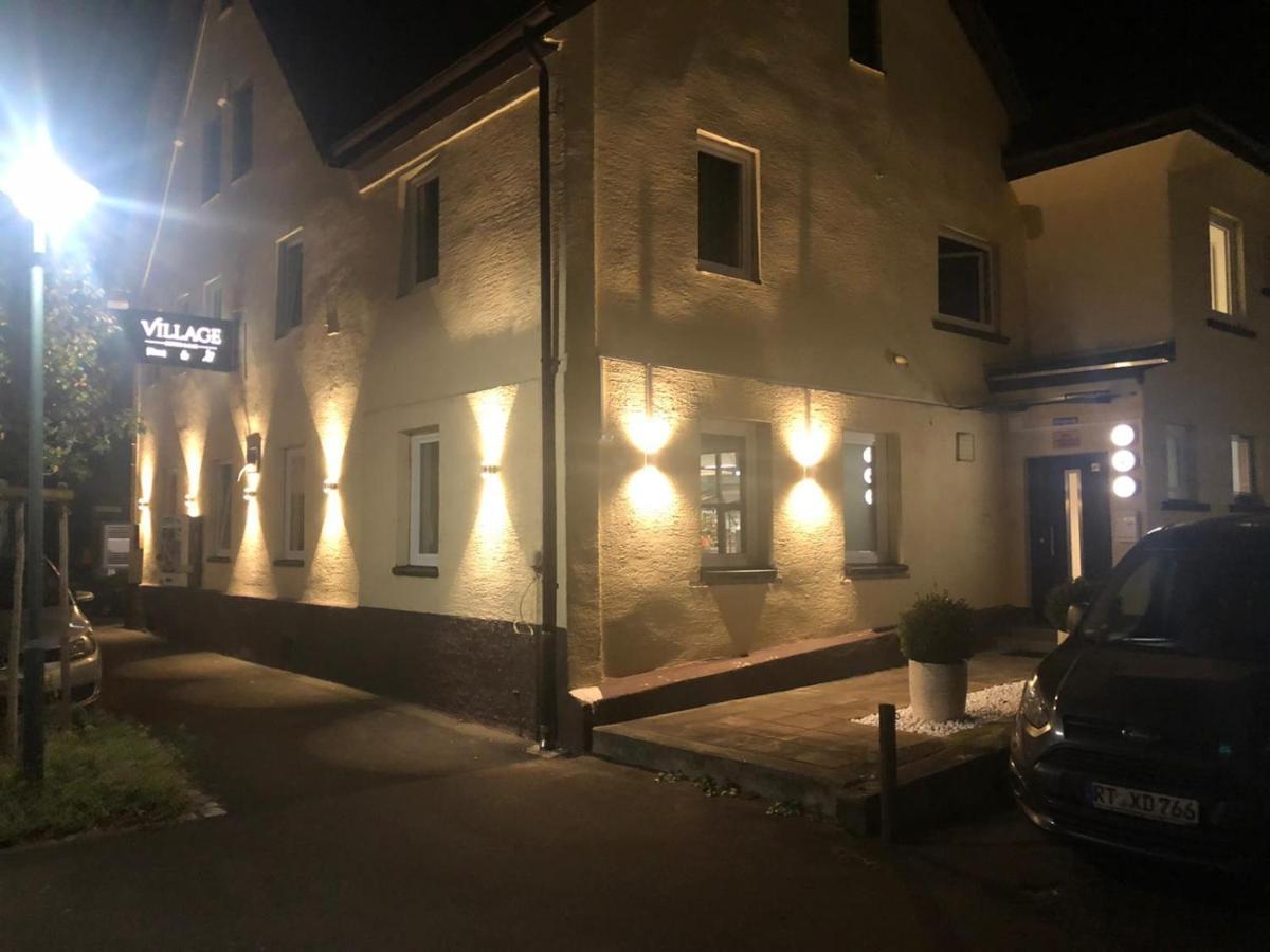 Village Bistro&Bar Fremdenzimmer Dettingen an der Erms Exterior foto